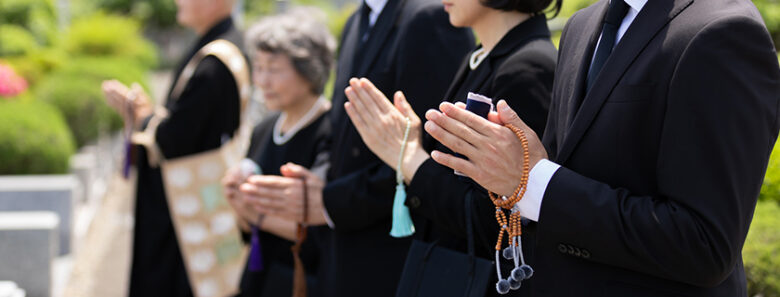 四十九日法要の参列マナー|服装からお供えまで解説